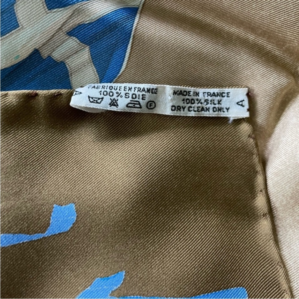 Hermes En Course Silk Twill Scarf View 5